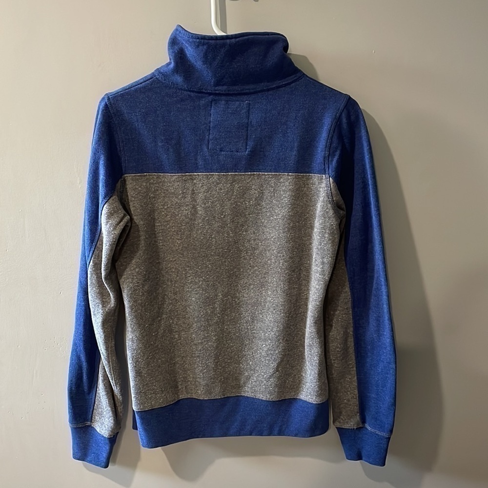 Campus Crew long-sleeve, half-zip with mock neck collar - Picture 2 of 4